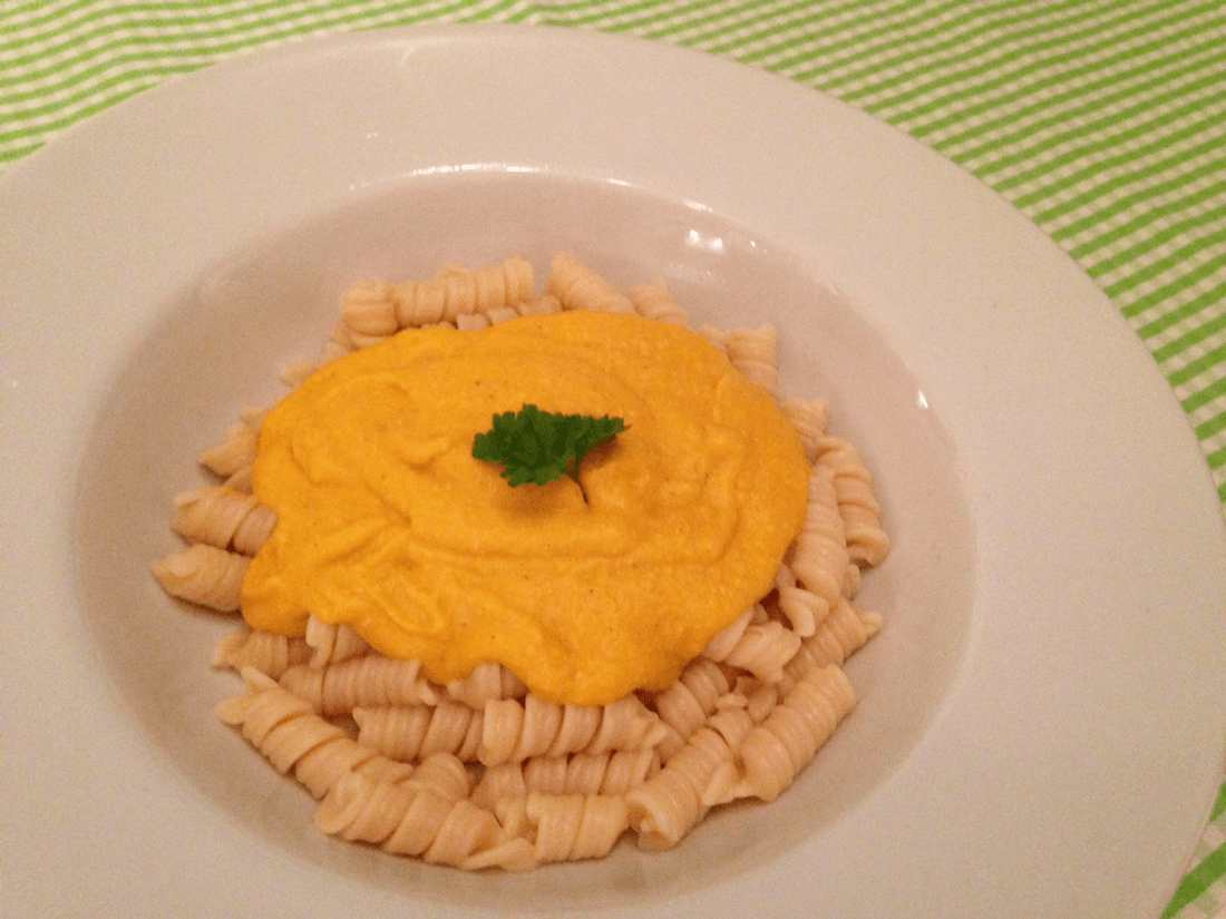 Vegane Käsesauce aus Gemüse - richtig cremig und lecker