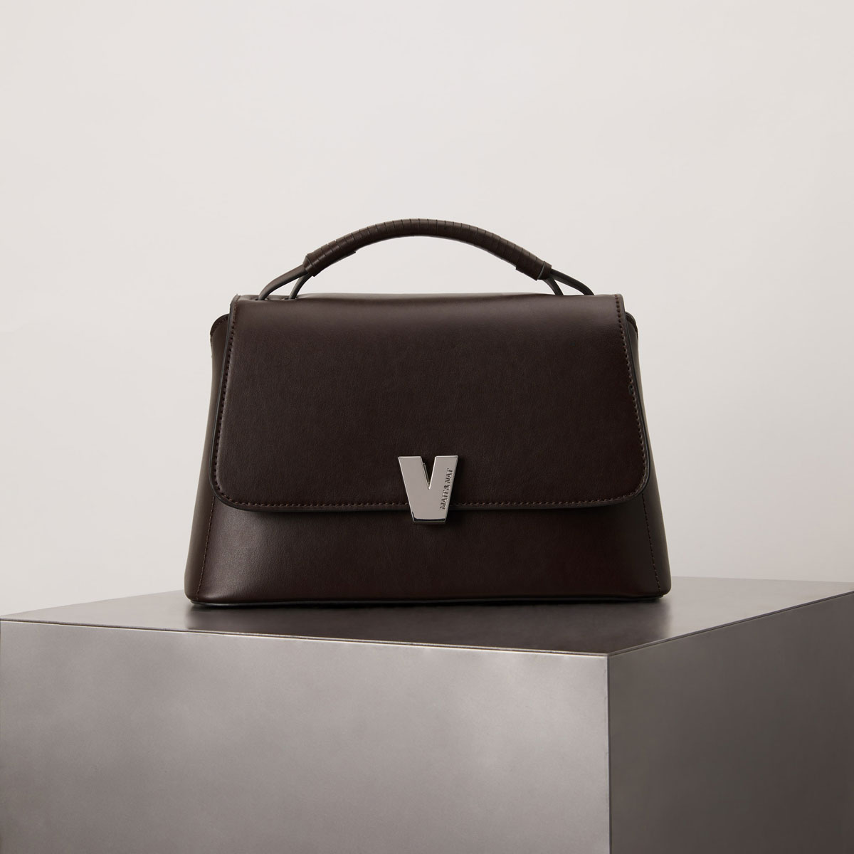 Sparen mit Kauf einer Luxus-Label-Handtasche von LV?